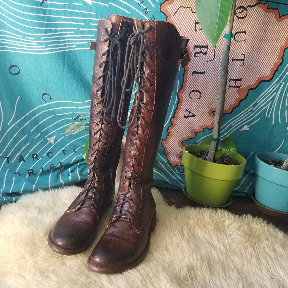 ▪SOLD▪ Like New Bed Stu Della Boot in Rustic Teak - Picture 5 of 7